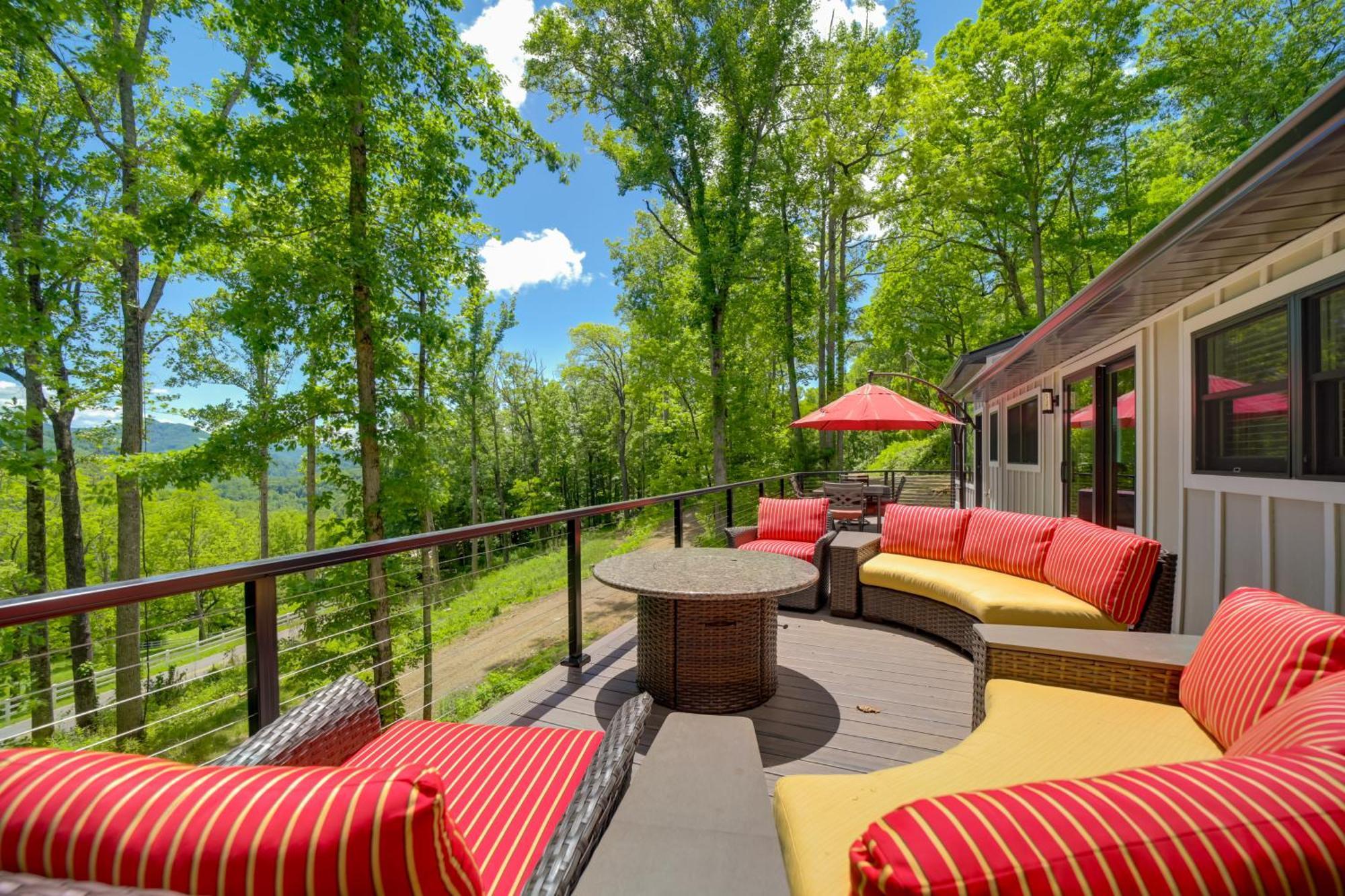Remote Smoky Mtn Escape With Views And Trail Access! Villa Cullowhee Bagian luar foto